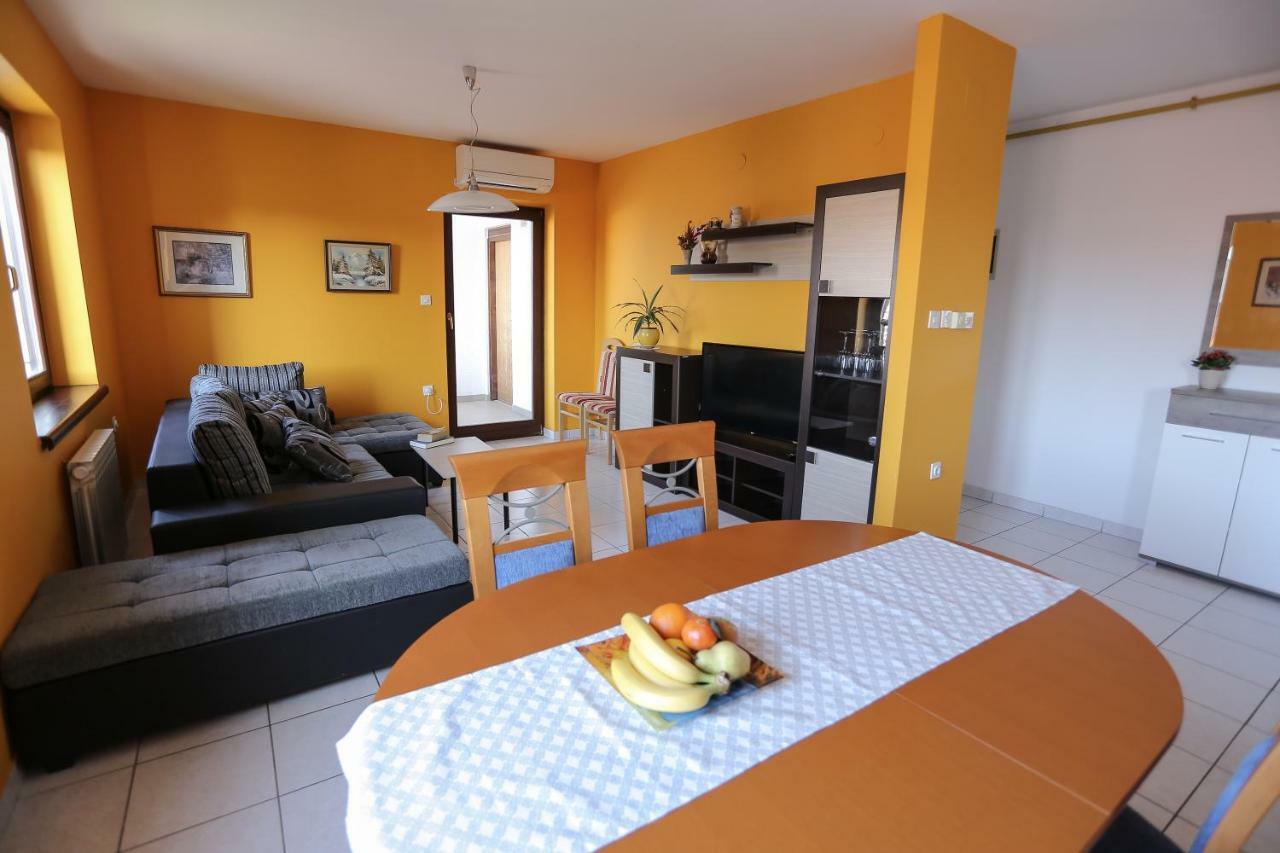 Apartment Sunny Place Pula Zewnętrze zdjęcie