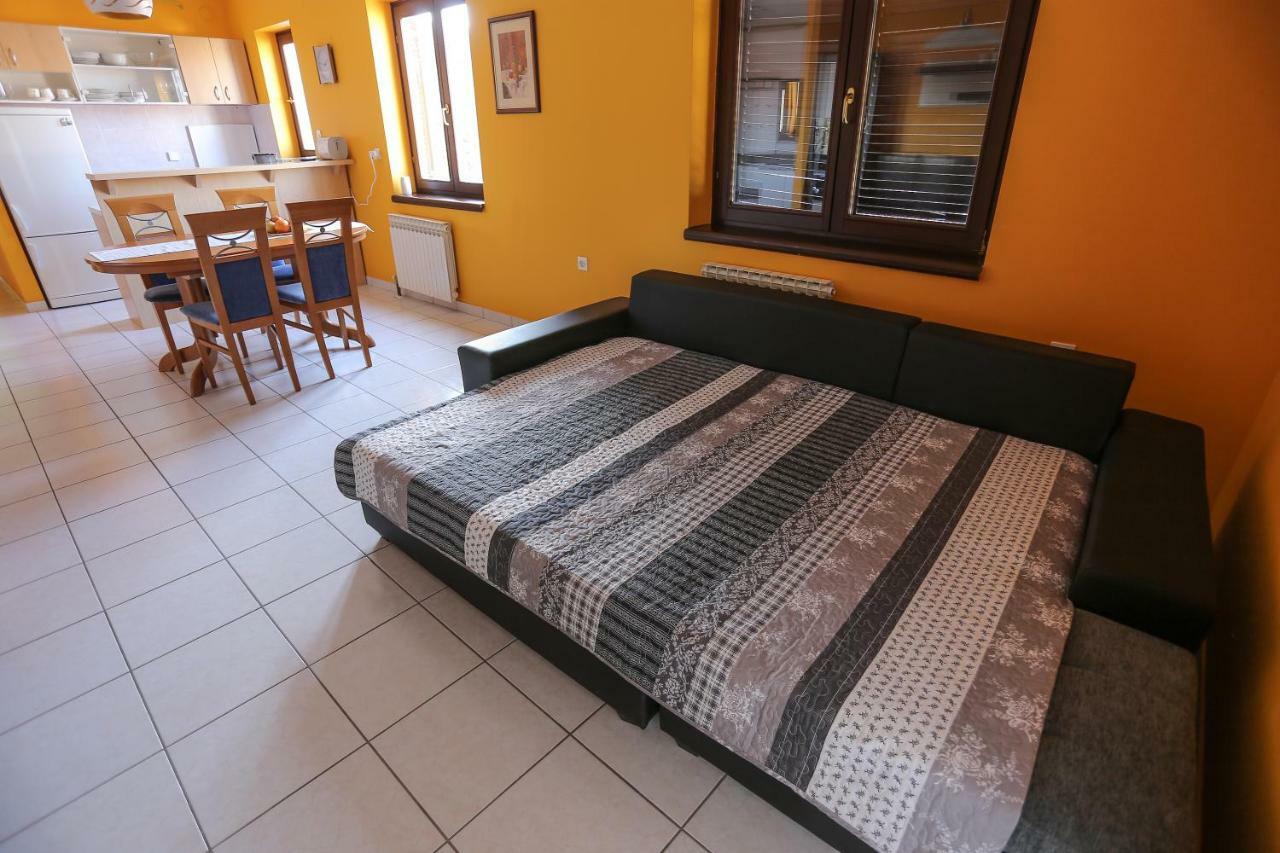Apartment Sunny Place Pula Zewnętrze zdjęcie